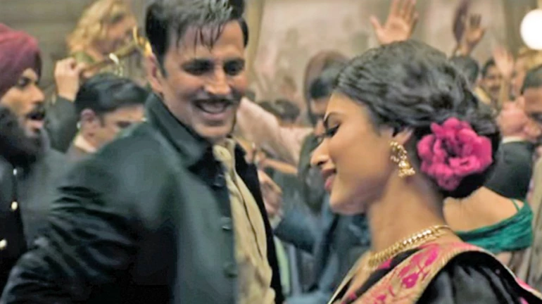 फिल्म 'गोल्ड' मेंं दिखेगा अक्षय कुमार और मौनी रॉय का रेट्रो अंदाज
