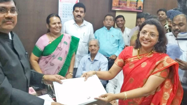 विधान परिषद् चुनाव: 11 सीटों के लिए 12 उम्मीदवार, बीजेपी की एक और उम्मीदवार ने भरा पर्चा