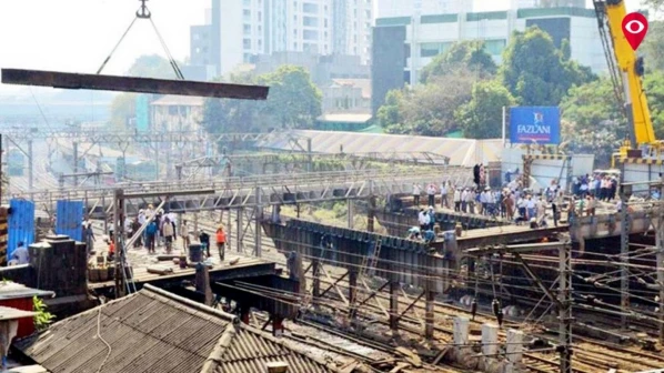 रेलवे ने रोका हैंकॉक पुल का काम!