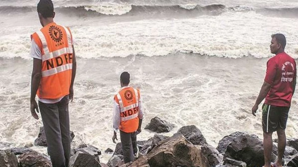 Juhu Chowpatty downing case: Three boys feared dead as fire brigade fishes out one body