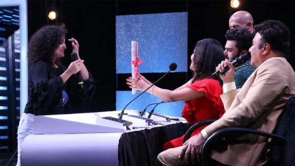 Neha Kakkar Gets a Surprise on Sony TV's Indian Idol 10