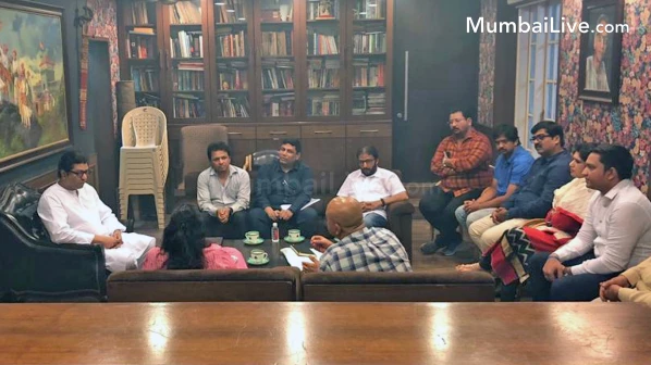 मल्टिप्लेक्स मालकांनी घेतली राज ठाकरेंची भेट