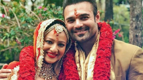 Mithun Chakraborty’s son Mimoh ties the knot with Madalsa Sharma