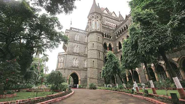 बॉम्बे हाईकोर्ट की रेलवे को फटकार, महिलाओं के लिए बढ़ाई जाए विशेष ट्रेन!