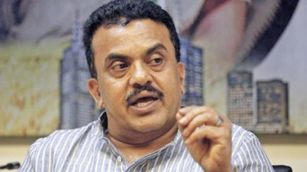 Will register a complaint against the CM if anyone dies due to potholes: Sanjay Nirupam