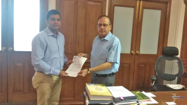 'पालिकेच्या रुग्णांलयांमध्ये ग्रंथालय सुरू करा' शिवसेनेची मागणी