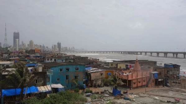 कोळीवाड्यातील जागा होणार रहिवाशांच्या नावावर!