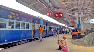 Now, These Mumbai-Bound Trains On WR To Have Additional Halt On Experimental Basis Now, These Mumbai-Bound Trains On WR To Have Additional Halt On Experimental Basis
