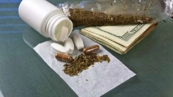 नायझेरियन तस्कर ठरतायत पोलिसांची डोकेदुखी