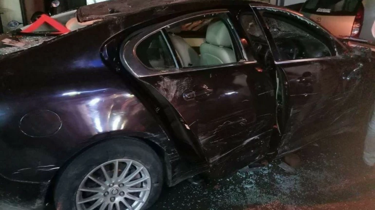 Jaguar car rams into 10-12 vehicles and injures four people