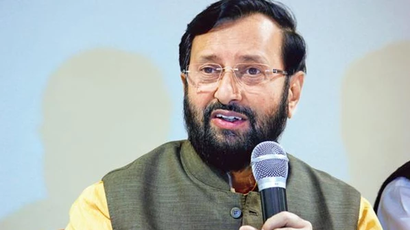 Government to introduce QR codes to reduce the burden on the back of school students