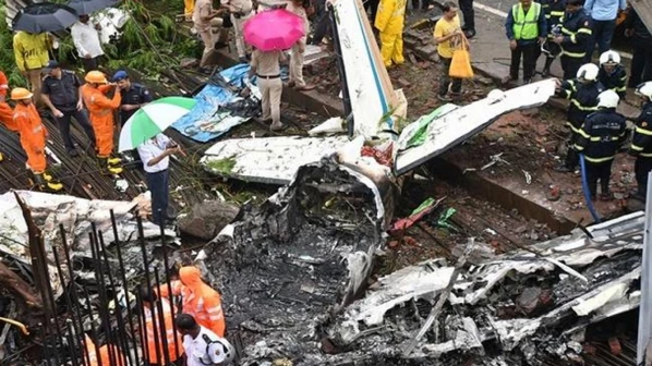 घाटकोपर विमान क्रैश मामला- सांसद किरीट सोमैया ने की विमान के मालिक पर कार्रवाई की मांग!