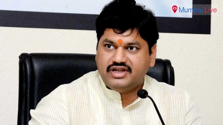 Withdraw the cases over Maratha protestors: NCP's Munde writes to Maha CM