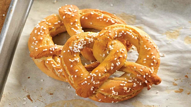 Gorge on freshly baked pretzels at this café in Kurla