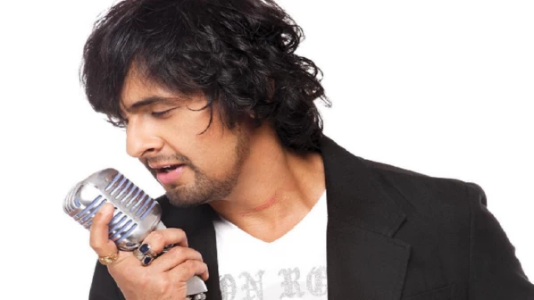 ‘राधे मां’ को देवी काली का अवतार बता बुरे फंसे थे सोनू निगम