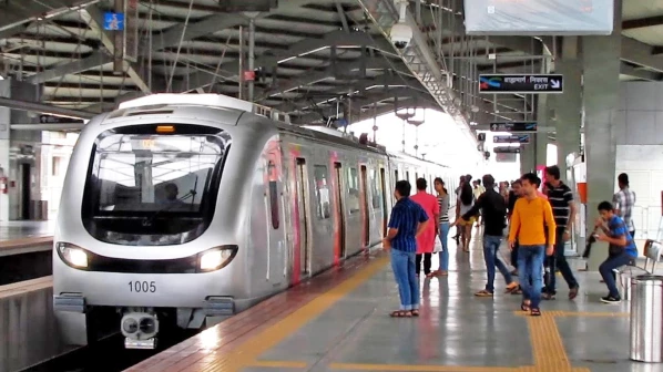 घाटकोपर मेट्रो स्थानकावर राडा, धक्काबुक्कीविरोधात प्रवाशाची तक्रार