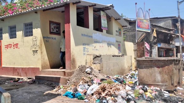 मुंबईतील ३८३ सार्वजनिक शौचालये धोकादायक!
