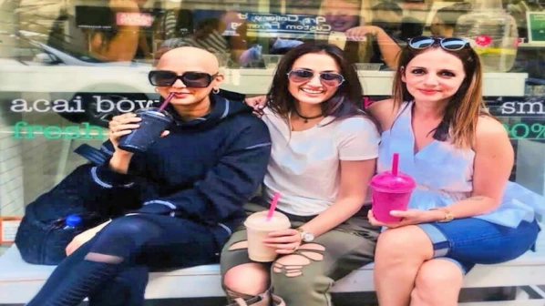 आता 'अशी' दिसते सोनाली बेंद्रे !