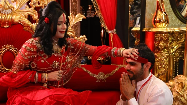 Radhe Maa to debut as an actress with 'Raah De Maa'