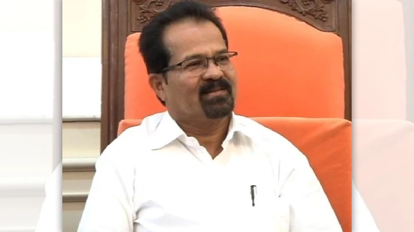 दिव्यांगांच्या बैठकीत धुडगूस, जोशी सरही झाले हैराण