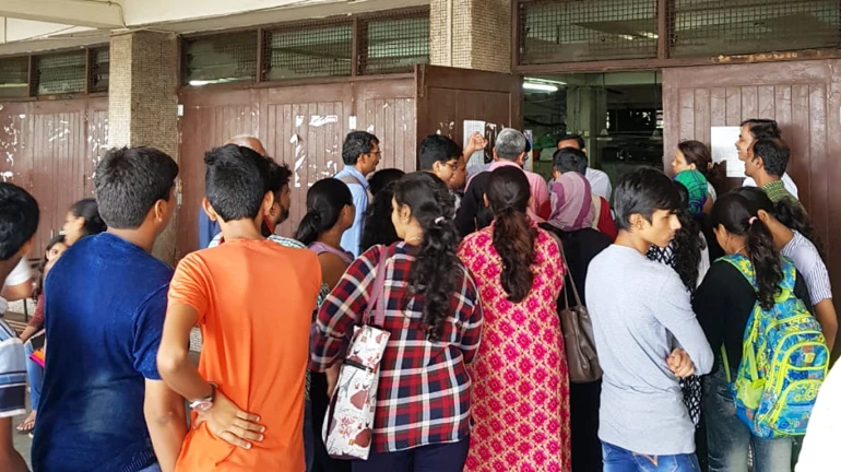 Bombay HC Orders MNLU Student to Serve Community for A Year for Harassment Conviction Bombay HC Orders MNLU Student to Serve Community for A Year for Harassment Conviction