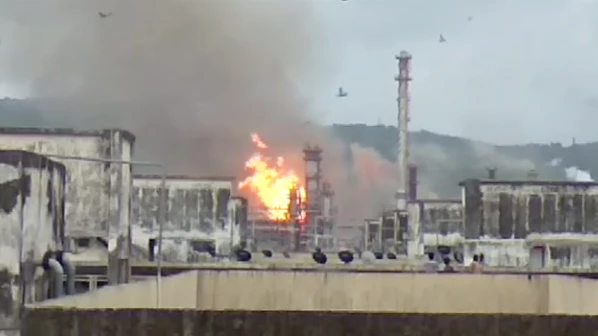 video: चेंबूर के BPCL रिफायरनी में लगी भीषण आग, 21 जख्मी 1 गंभीर