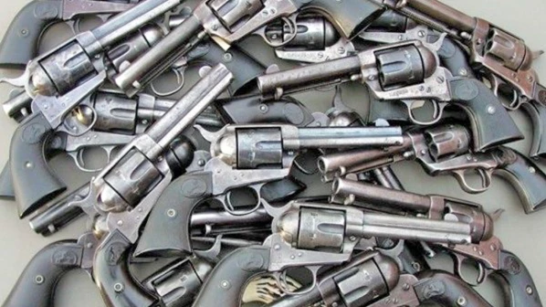 वैभव राऊतने उघडला होता घातक शस्त्रांचा कारखाना