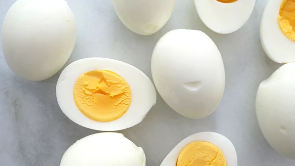 अंडे का फंडा : अशी ओळखा बनावट अंडी