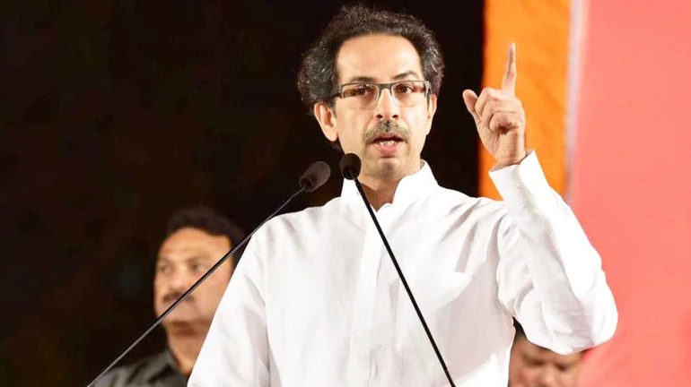 'संस्कारी बनो और मुंबई को डूबने से बचाओ'- उद्धव ठाकरे