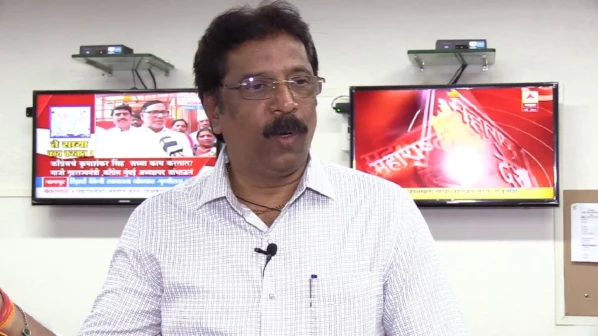 जांबोरी मैदानात  दहीहंडी अायोजनावरून सुनील शिंदेंची सचिन अहिर यांच्यावर 'चढाई’