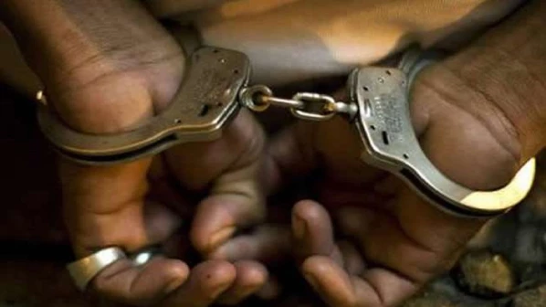 सराईत मोबाईल चोर अटकेत