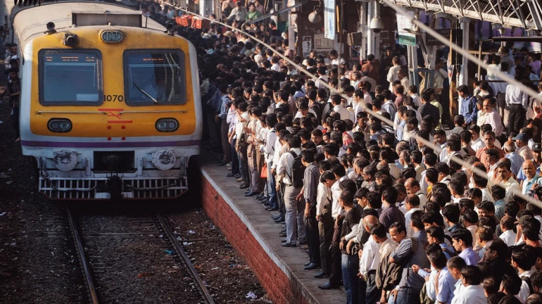Mumbai Local News: Mega Block on "These" CR, WR Lines