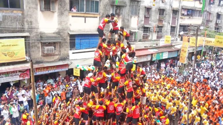 थर लावताना धारावीतील एका गोविंदाचा मृत्यू!