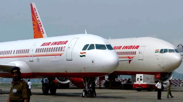 एयर इंडिया ने अपने कर्मचारियों से ऐसा क्यों कहा, 'यूनिफॉर्म लेकर जाएं छुट्टी मनाने'