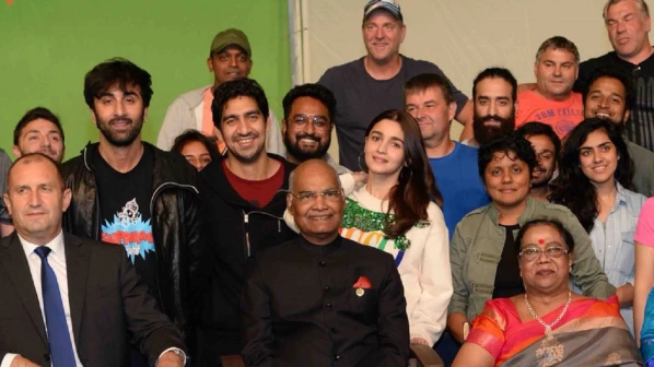 बुल्गारिया में राष्ट्रपति कोविंद ने की रणबीर-आलिया से मुलाकत