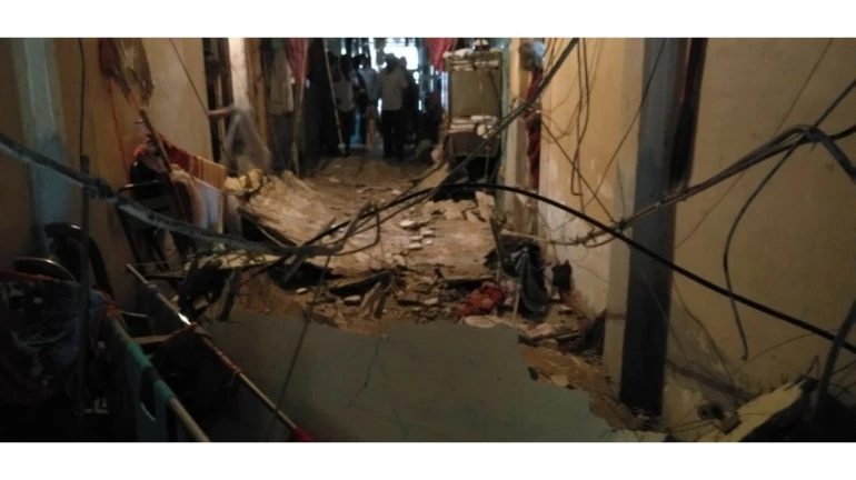 A part of slab falls at NM Joshi Marg’s BDD Chawl; residents escape unhurt