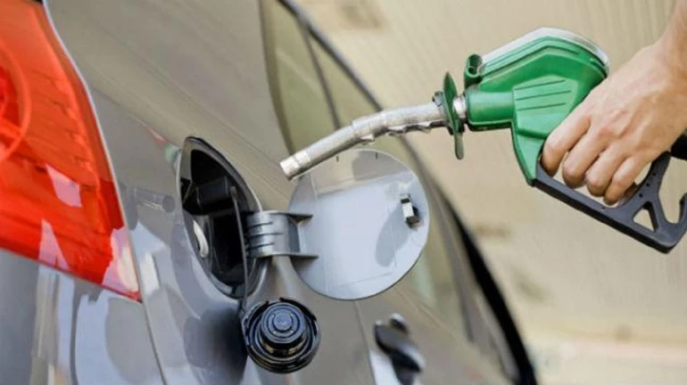 Maharashtra Sees 20% Rise In Petrol, Diesel Sales in May Due To Panic Buying Amid West Asia War Maharashtra Sees 20% Rise In Petrol, Diesel Sales in May Due To Panic Buying Amid West Asia War