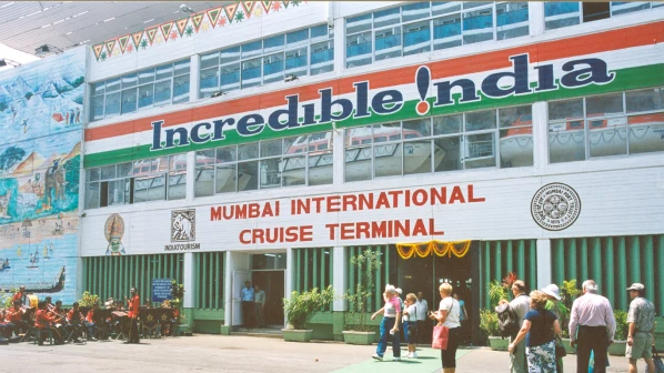 देशातल्या पहिल्यावहिल्या अांतरराष्ट्रीय क्रूझ टर्मिनलचं भूमिपूजन