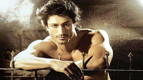 'जंगली' हाथी के सच्चे साथी बनेंगे विद्युत जामवाल, फिल्म की शूटिंग हुई शुरु!