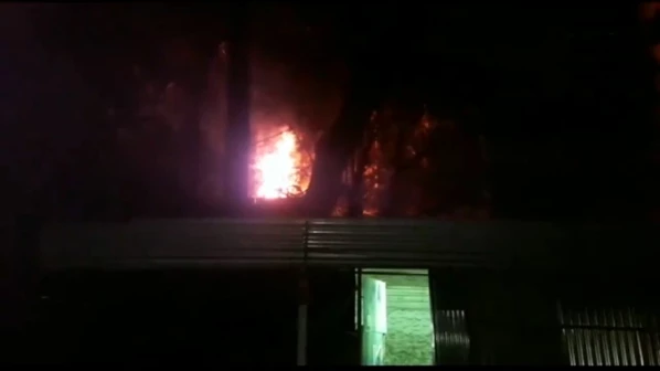 मरोळ भागातील निवासी इमारतीला आग, चौघांचा होरपळून मृत्यू