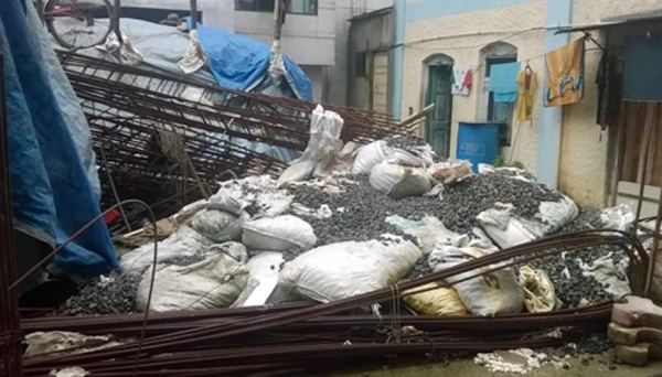 मुलुंडच्या म्हाडा कॉलनीत कच-याचे साम्राज्य