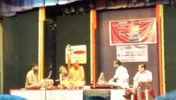 आठवणीतले नाना चिपळुणकर