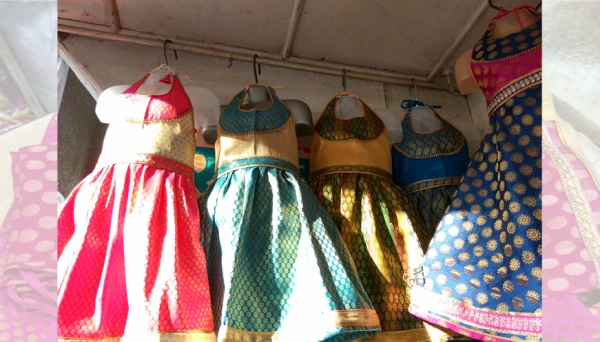 लहान मुलींसाठी गरबा ड्रेस