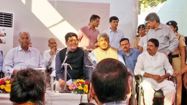 लोकल ट्रेनों में लगेंगे सीसीटीवी, फुटेज नजदीकी पुलिस स्टेशन को भी भेजी जाएगी- रेल मंत्री 