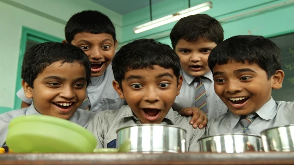 विद्यार्थांनी काय खायचे, काय टाळायचे? एफडीए देणार धडे!