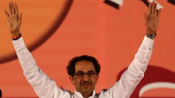 दशहरा रैली : उद्धव ने बीजेपी सहित मोदी को कई मुद्दों पर घेरा