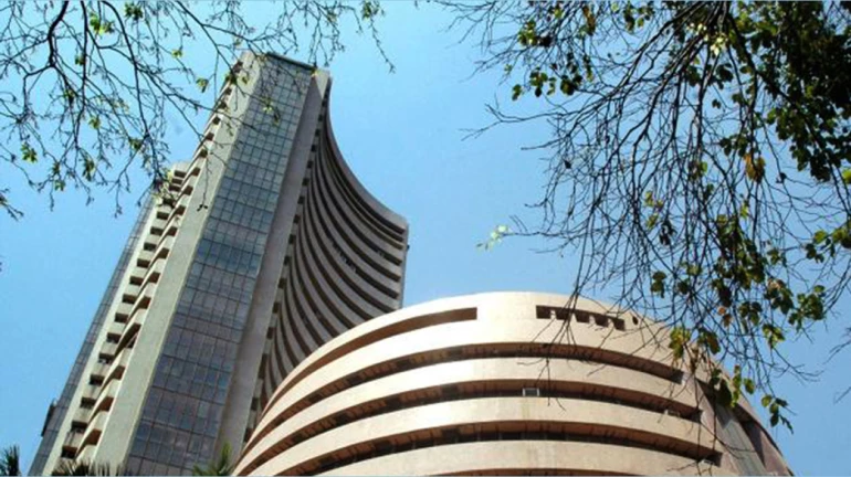 सलग तिसऱ्या दिवशी सेन्सेक्स, निफ्टी कोसळले सलग तिसऱ्या दिवशी सेन्सेक्स, निफ्टी कोसळले