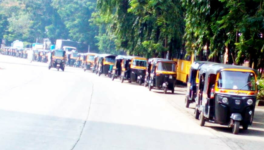 Mumbai Taxi and Auto Drivers May Need Marathi Test to Keep Permits