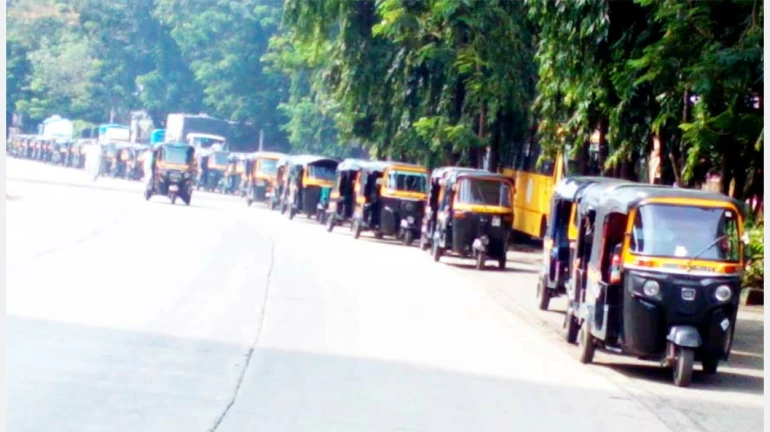 Mumbai Taxi and Auto Drivers May Need Marathi Test to Keep Permits Mumbai Taxi and Auto Drivers May Need Marathi Test to Keep Permits