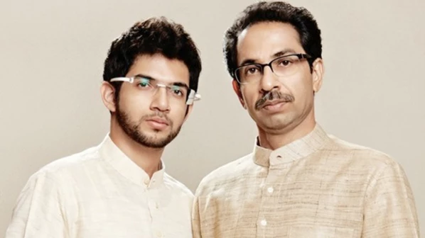 उद्धव ठाकरे और आदित्य ठाकरे में एक मत नहीं - नवाब मलिक